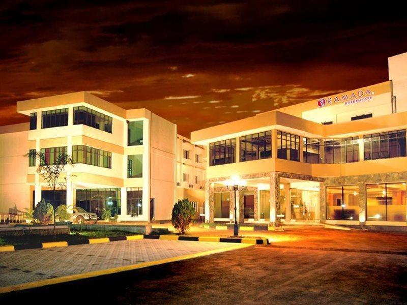 Ramada Katunayake Katunayaka Exterior foto