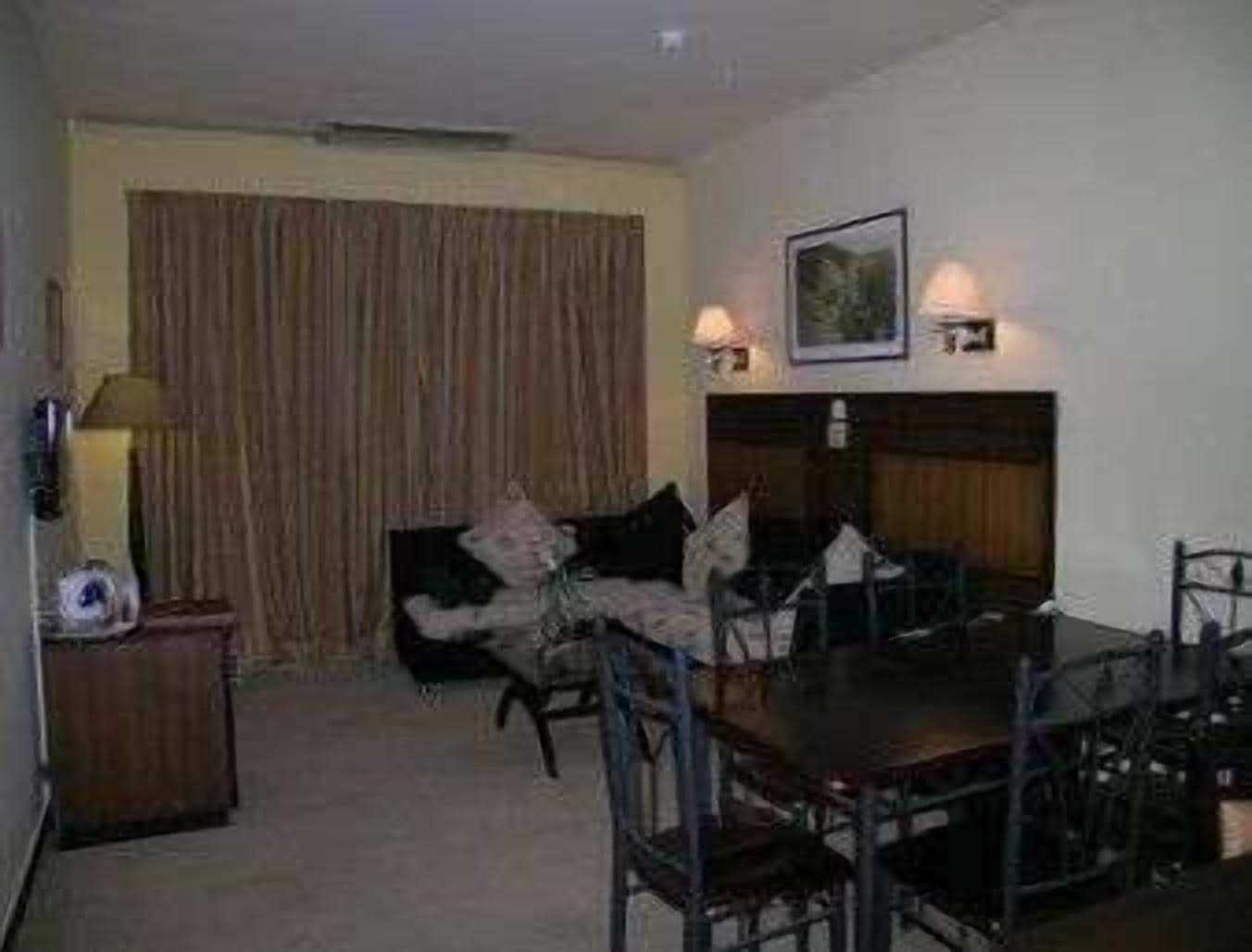 Ramada Katunayake Katunayaka Quarto foto